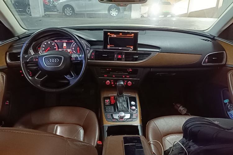 Used Audi A6L  Center Console