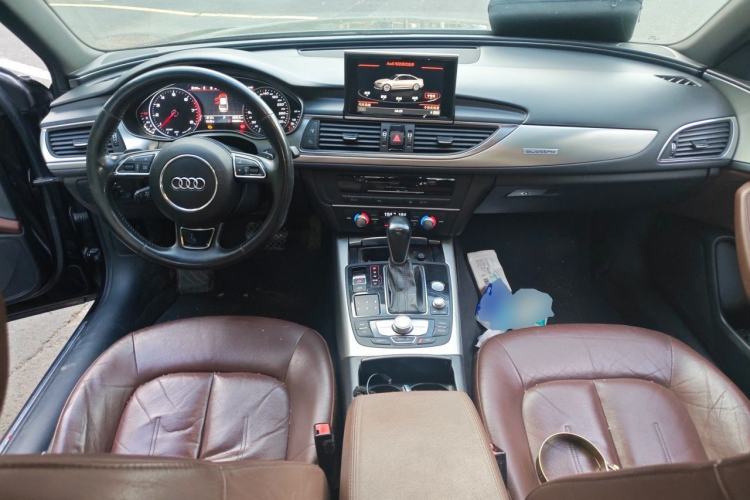 Used Audi A6L 2018 30th Anniversary Edition 45 TFSI quattro Sport model Center Console