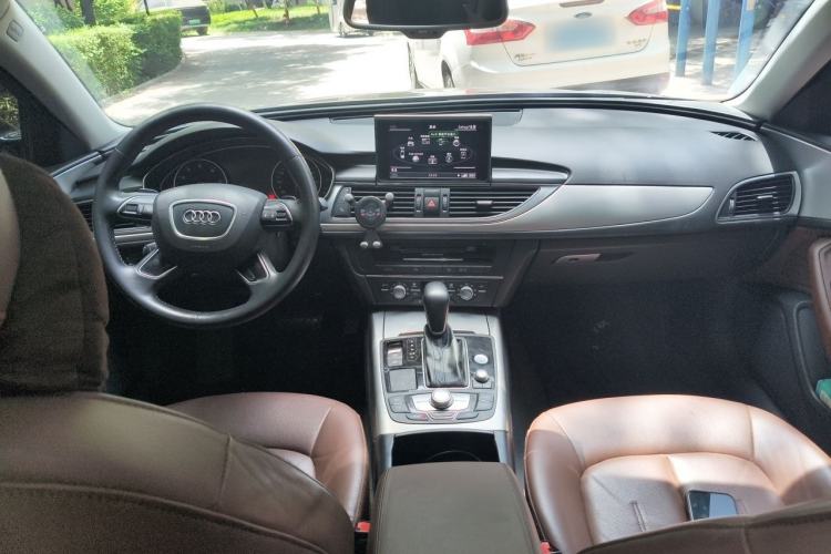 Used Audi A6L 2018 30th Anniversary Edition TFSI Trendy Model Center Console