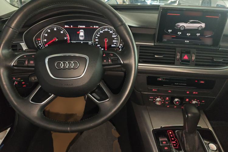 Used Audi A6L 2018 30th Anniversary Edition TFSI Trendy Model Center Console