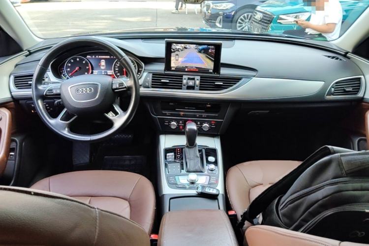 Used Audi A6L 2018 30th Anniversary Edition TFSI Trendy Model Center Console