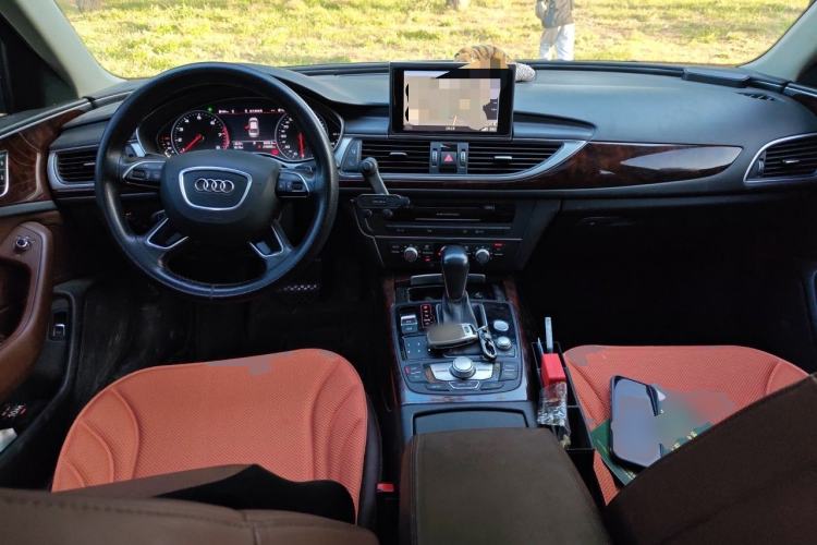 Used Audi A6L 2018 30th Anniversary Edition TFSI Trendy Model Center Console