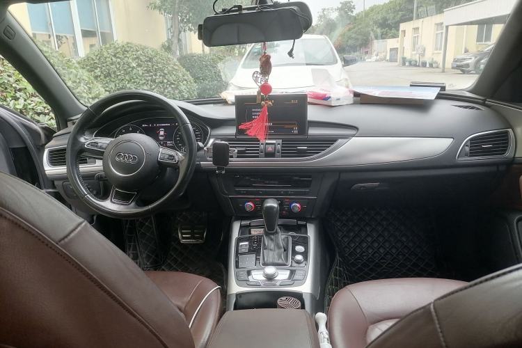 Used Audi A6L 2018 TFSI Collector's Edition Center Console