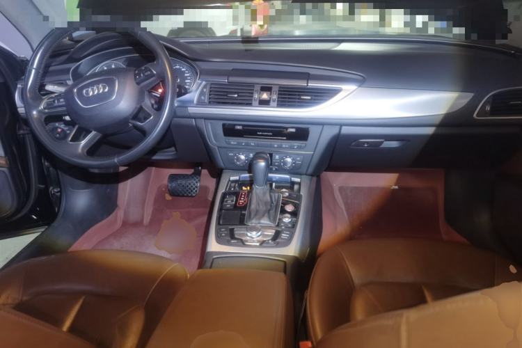 Used Audi A6L 2018 30th Anniversary Edition TFSI Trendy Model Center Console
