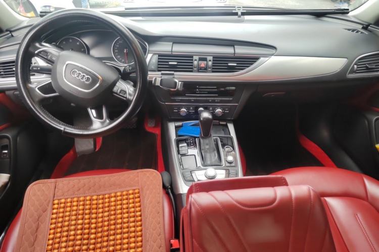 Used Audi A6L 2018 30th Anniversary Edition TFSI Trendy Model Center Console