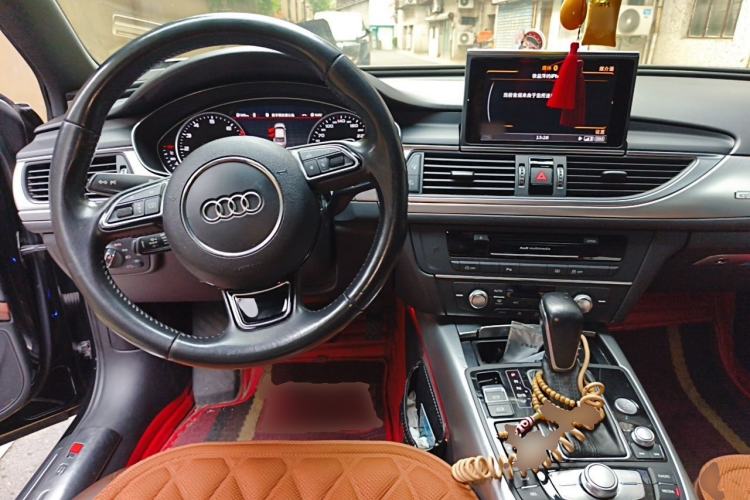 Used Audi A6L 2018 30th Anniversary Edition 45 TFSI quattro Sport model Center Console