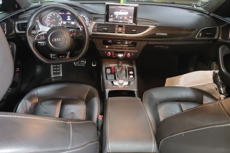 Used Audi A6L 2018 30th Anniversary Edition 45 TFSI quattro Sport model Center Console