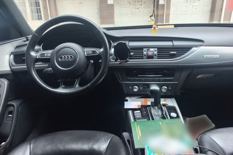Used Audi A6L 2018 30th Anniversary Edition 45 TFSI quattro Sport model Center Console