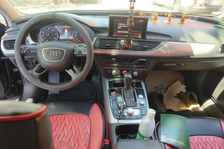 Used Audi A6L 2018 30th Anniversary Edition 35 TFSI Fashion Model Center Console