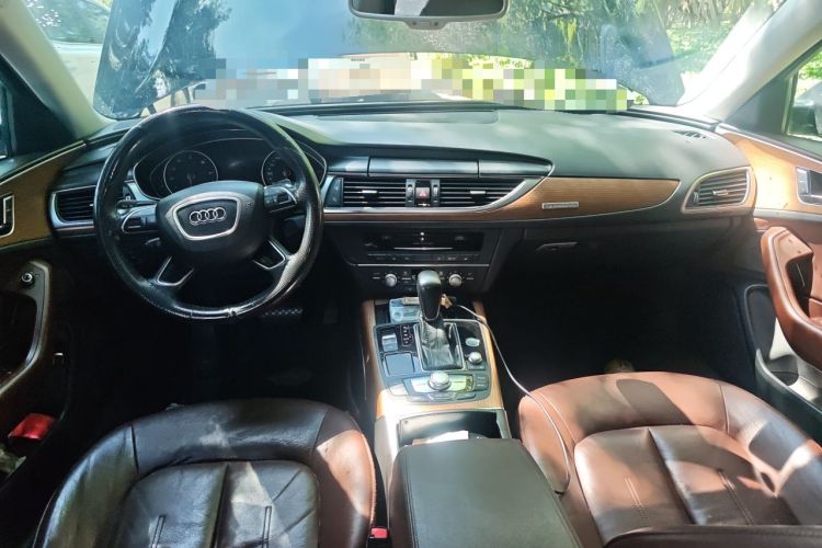Used Audi A6L 2018 30th Anniversary Edition TFSI Trendy Model Center Console