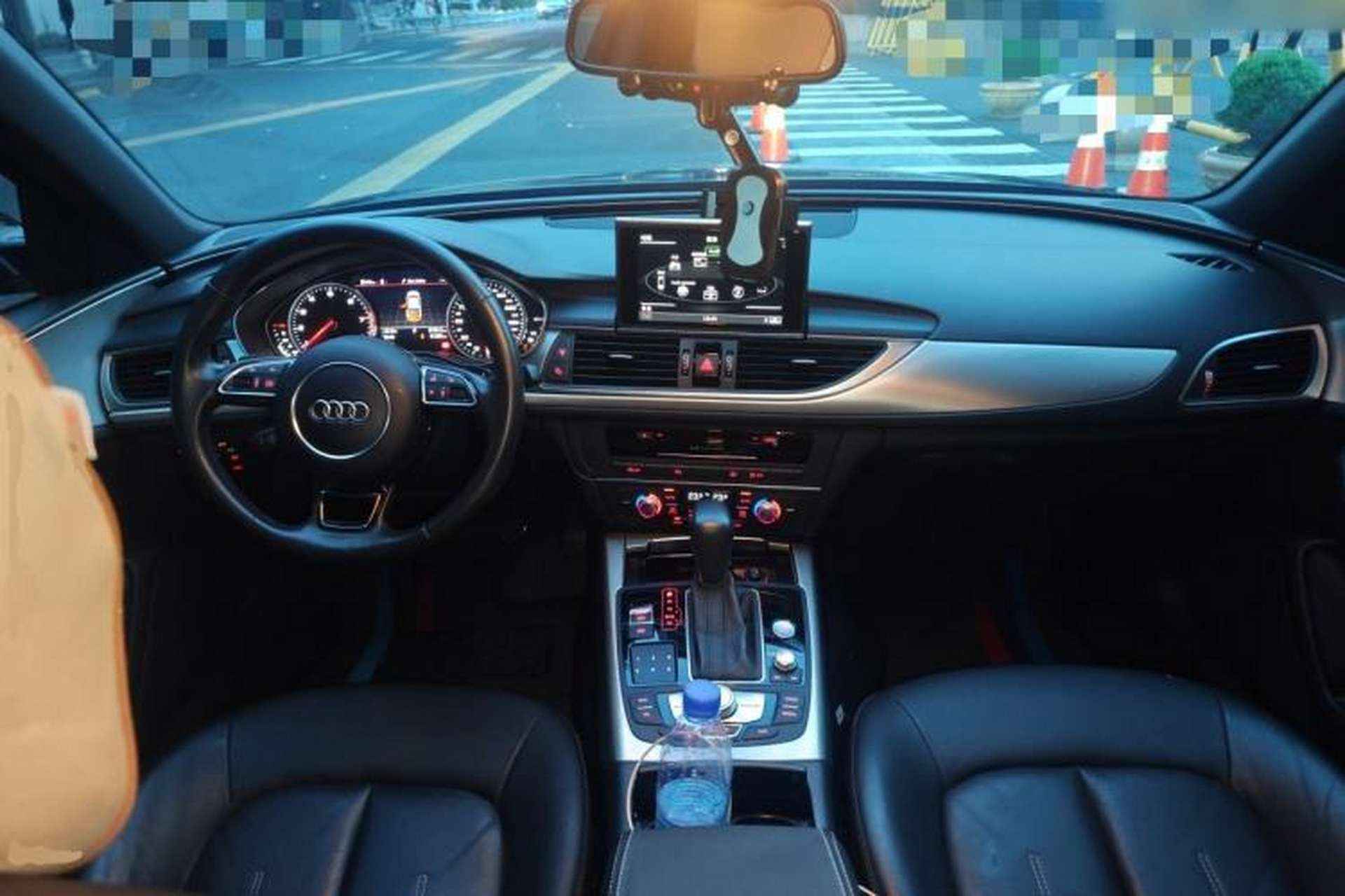 Used Audi A6L 2018 30th Anniversary Edition 35 TFSI Sport Edition Center Console