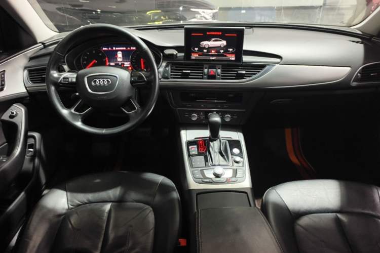 Used Audi A6L 2018 30th Anniversary Edition 35 TFSI Fashion Model Center Console