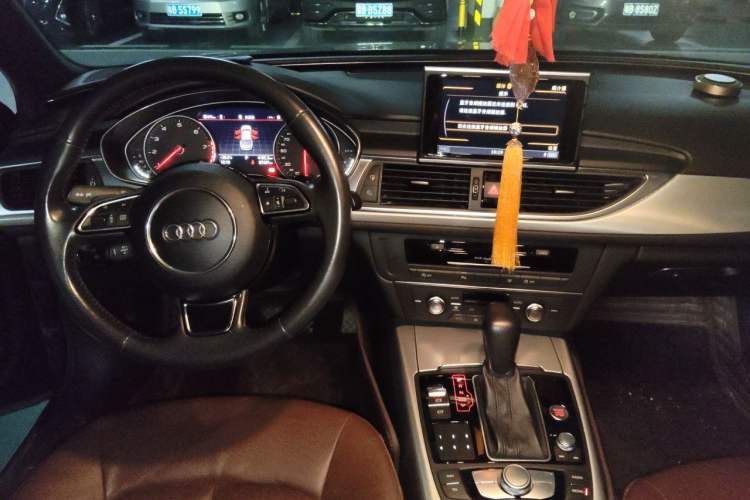 Used Audi A6L 2018 30th Anniversary Edition 35 TFSI Sport Edition Center Console