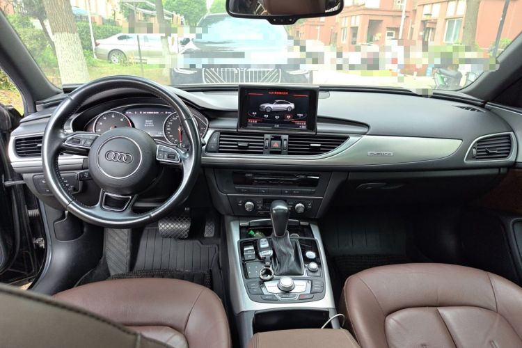 Used Audi A6L 2018 30th Anniversary Edition 45 TFSI quattro Sport model Center Console