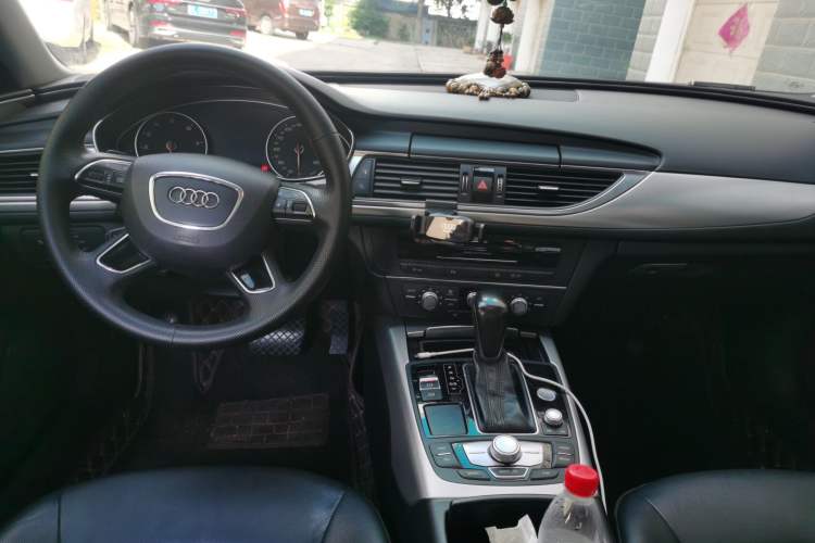 Used Audi A6L 2018 35 TFSI Collector's Edition Center Console
