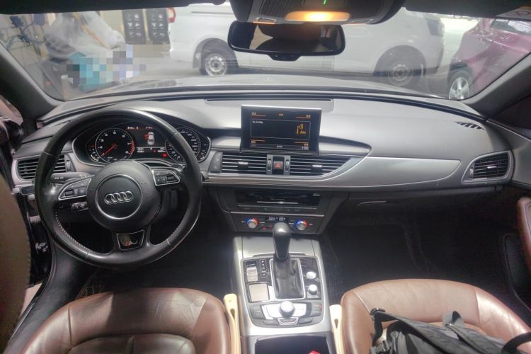 Used Audi A6L 2018 30th Anniversary Edition 35 TFSI Sport Edition Center Console