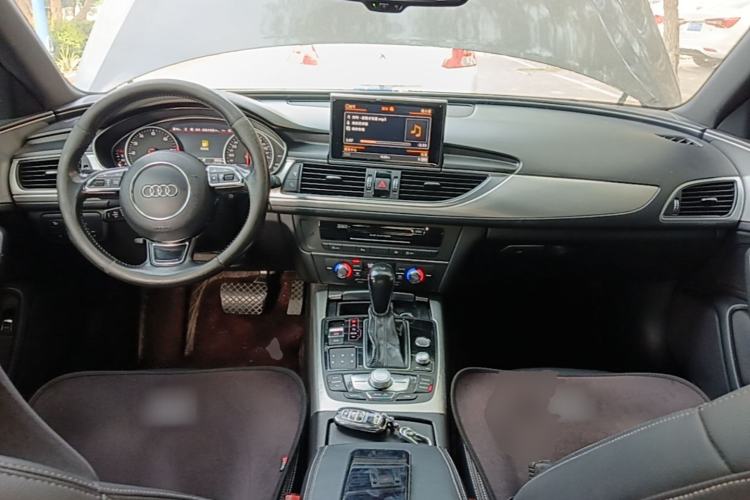 Used Audi A6L 2018 30th Anniversary Edition 35 TFSI Sport Edition Center Console