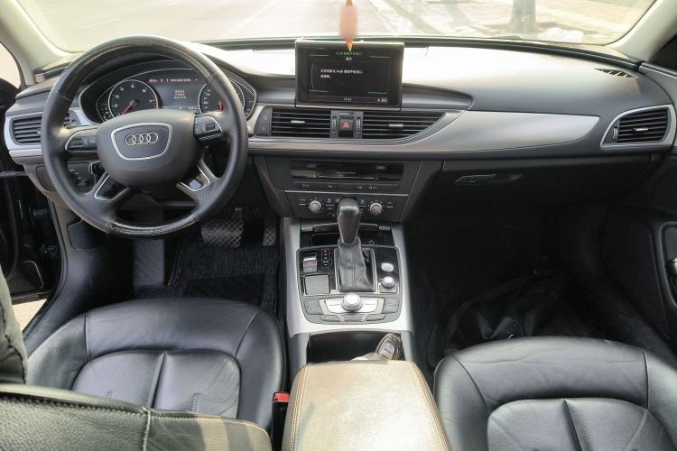 Used Audi A6L 2018 30th Anniversary Edition TFSI Trendy Model Center Console