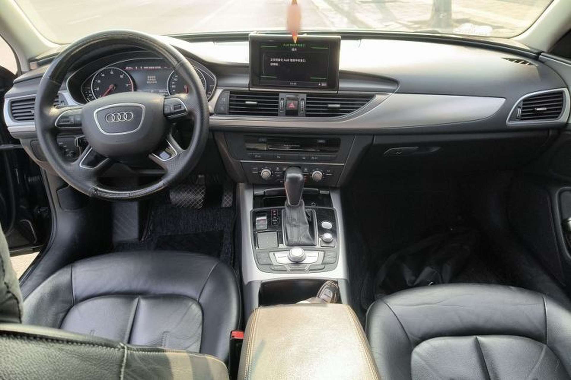 Used Audi A6L 2018 30th Anniversary Edition TFSI Trendy Model Center Console