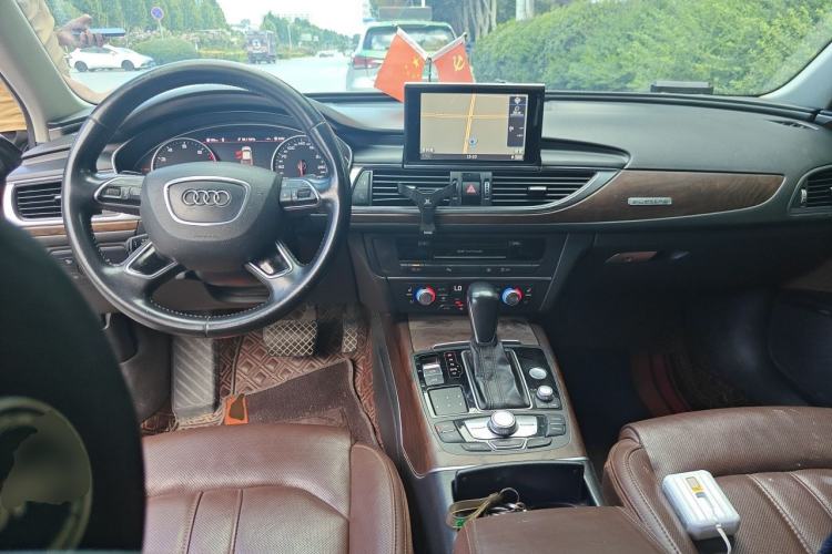 Used Audi A6L 2018 30th Anniversary Edition 45 TFSI quattro Luxury Model Center Console