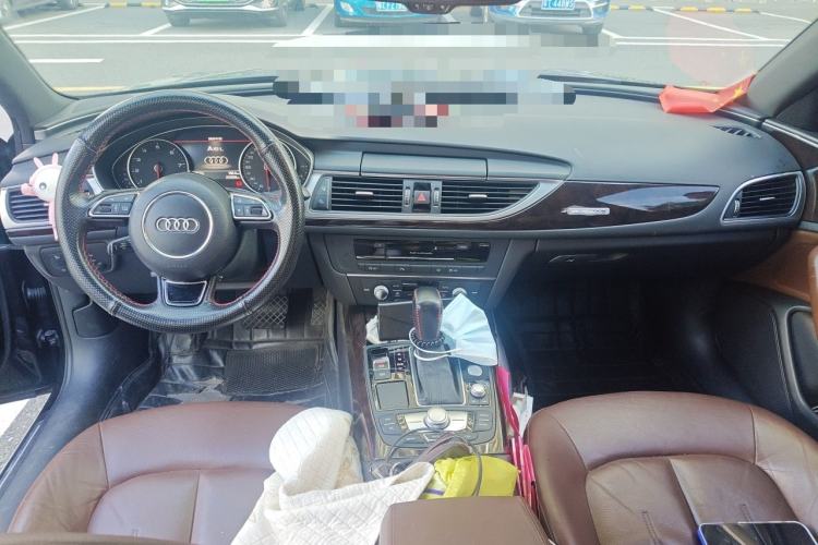 Used Audi A6L 2018 30th Anniversary Edition 45 TFSI quattro Sport model Center Console