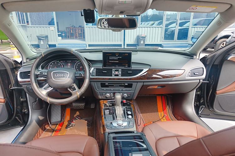Used Audi A6L 2018 30th Anniversary Edition TFSI Trendy Model Center Console
