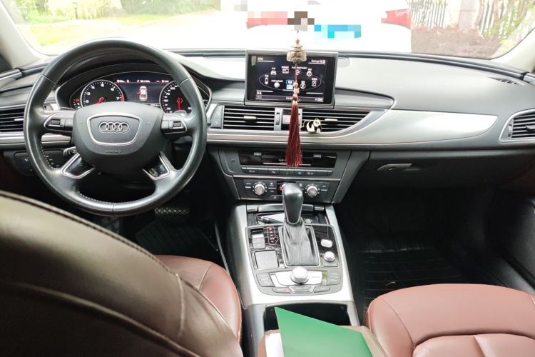 Used Audi A6L 2018 30th Anniversary Edition 35 TFSI Fashion Model Center Console