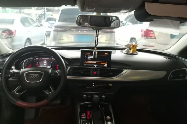 Used Audi A6L 2018 30th Anniversary Edition TFSI Trendy Model Center Console