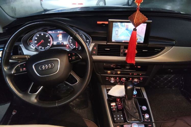Used Audi A6L 2018 30th Anniversary Edition TFSI Trendy Model Center Console