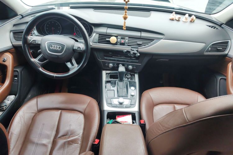 Used Audi A6L 2018 30th Anniversary Edition TFSI Trendy Model Center Console