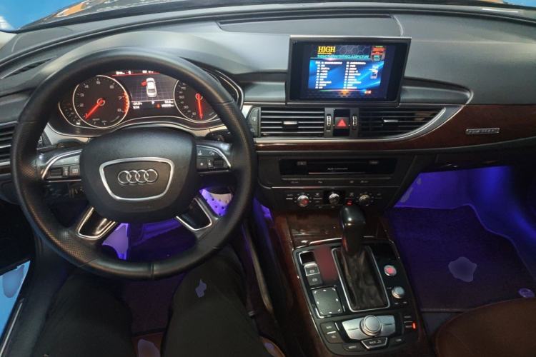 Used Audi A6L 2018 30th Anniversary Edition 35 TFSI Fashion Model Center Console