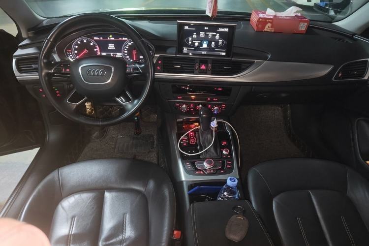 Used Audi A6L 2018 30th Anniversary Edition TFSI Trendy Model Center Console
