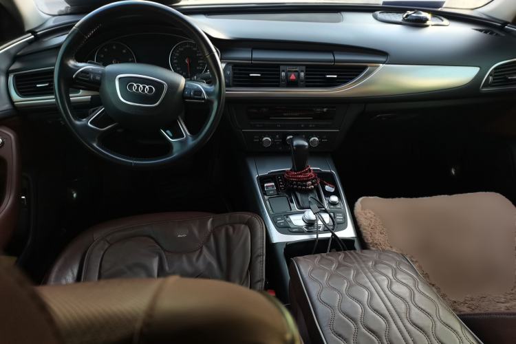 Used Audi A6L 2018 30th Anniversary Edition TFSI Trendy Model Center Console