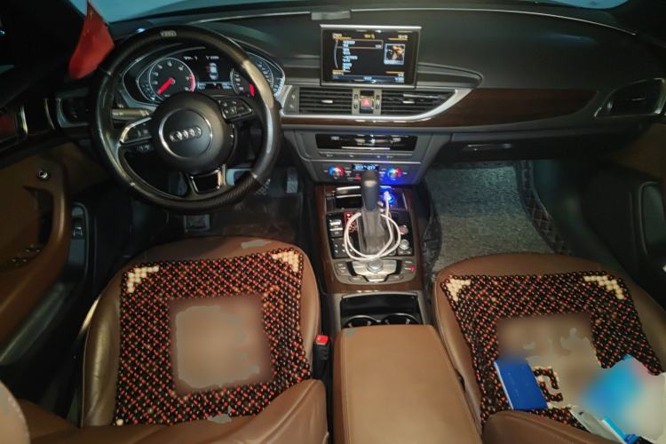 Used Audi A6L 2018 30th Anniversary Edition 35 TFSI Sport Edition Center Console