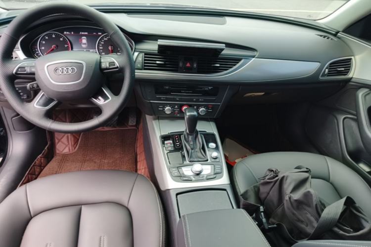 Used Audi A6L 2018 30th Anniversary Edition TFSI Trendy Model Center Console