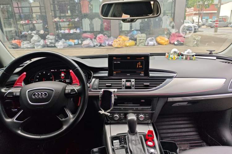 Used Audi A6L 2018 30th Anniversary Edition TFSI Trendy Model Center Console