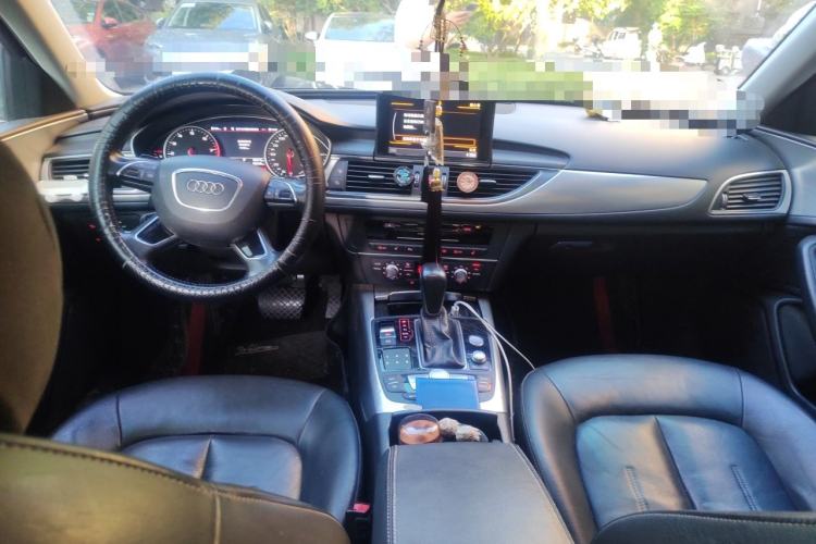 Used Audi A6L 2018 30th Anniversary Edition TFSI Trendy Model Center Console