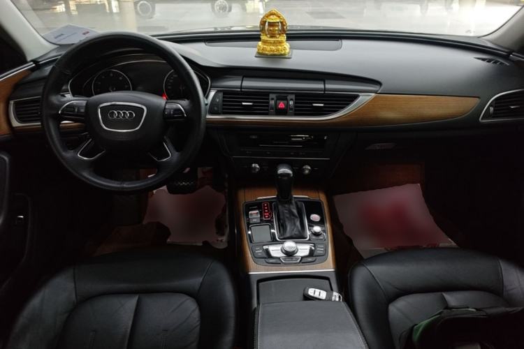 Used Audi A6L 2018 30 FSI Collector's Edition Center Console