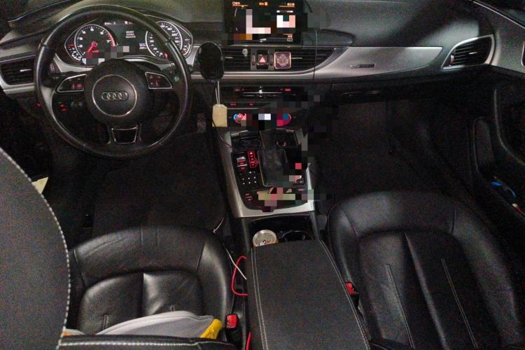 Used Audi A6L 2018 30th Anniversary Edition 45 TFSI quattro Sport model Center Console