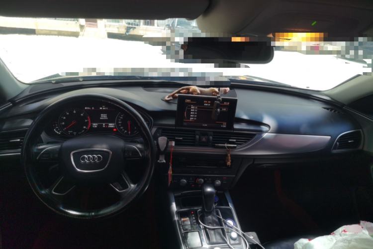 Used Audi A6L 2018 30th Anniversary Edition TFSI Trendy Model Center Console