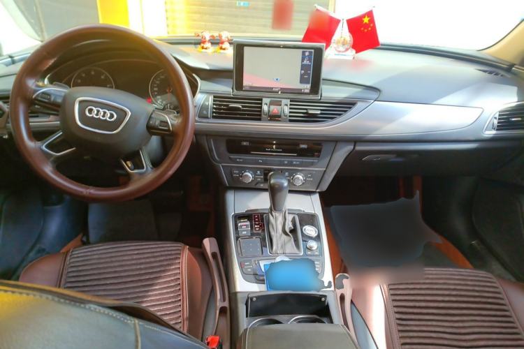 Used Audi A6L 2018 30th Anniversary Edition 35 TFSI Fashion Model Center Console