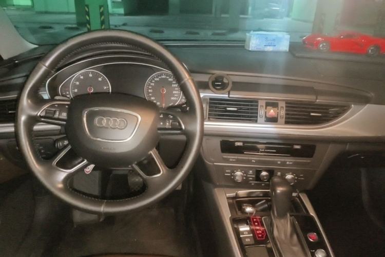Used Audi A6L 2018 30th Anniversary Edition TFSI Trendy Model Center Console