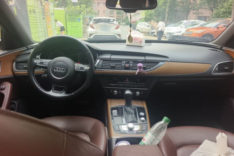 Used Audi A6L 2018 30th Anniversary Edition 35 TFSI Sport Edition Center Console
