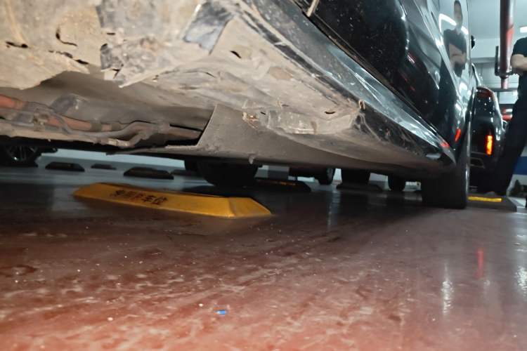 Used Audi A6L 2018 35 TFSI Collector's Edition Chassis Front Left