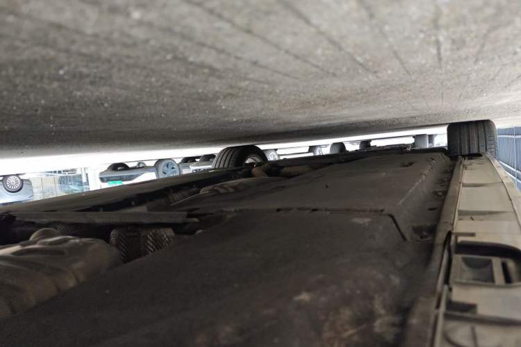 Used Audi A6L 2018 35 TFSI Collector's Edition Chassis Rear Left