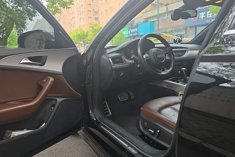 Used Audi A6L 2018 30th Anniversary Edition 35 TFSI Sport Edition Driver Seat