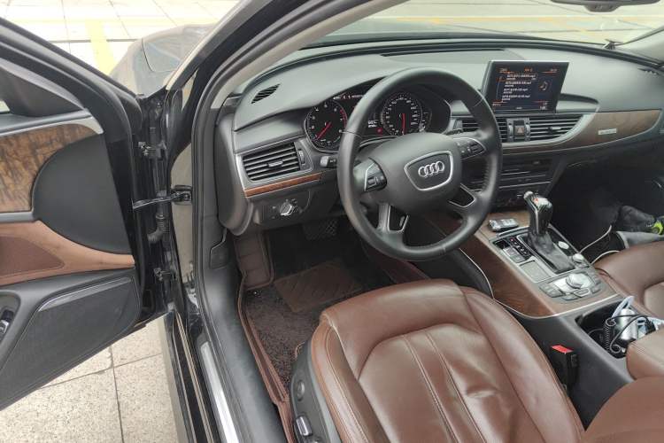 Used Audi A6L 2018 30th Anniversary Edition 45 TFSI quattro Luxury Model Driver Seat