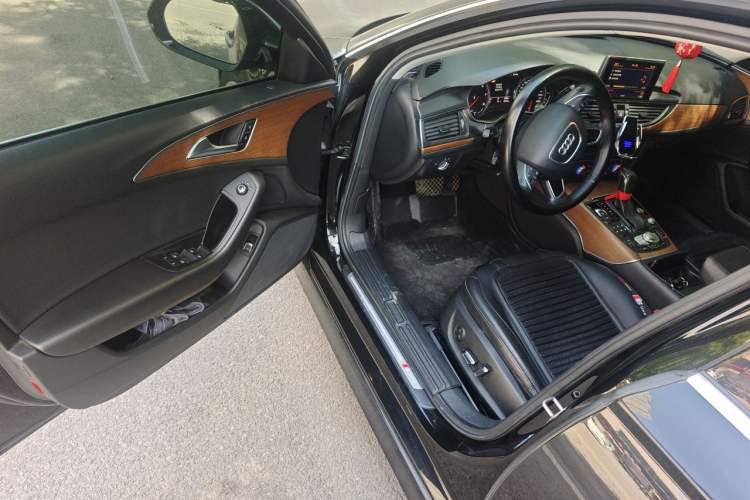 Used Audi A6L 2018 30th Anniversary Edition 30 FSI Style Model Driver Seat