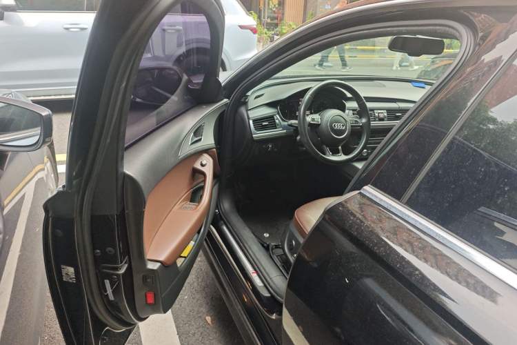 Used Audi A6L 2018 30th Anniversary Edition 45 TFSI quattro Sport model Driver Seat