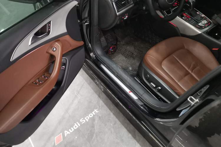 Used Audi A6L 2018 30th Anniversary Edition 45 TFSI quattro Sport model Driver Seat